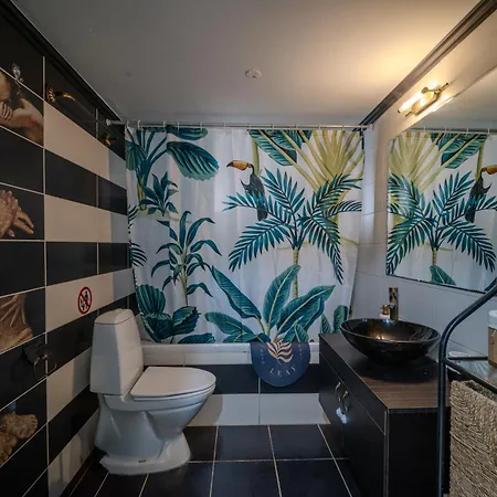 Appartement Liora 2 Bedroom In With Balcony 5gbps Fiber Wifi Private Parking And Air Conditioning Just 250m From The *