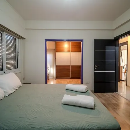 Liora 2 Bedroom In With Balcony 5gbps Fiber Wifi Private Parking And Air Conditioning Just 250m From The Limasol