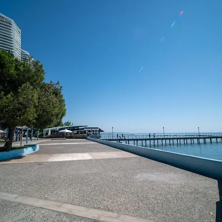 Liora 2 Bedroom In With Balcony 5gbps Fiber Wifi Private Parking And Air Conditioning Just 250m From The Apartment Limassol